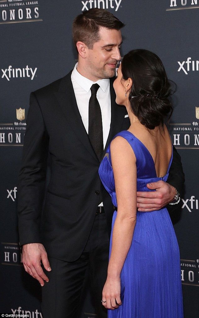 Aaron Rodgers Wife: