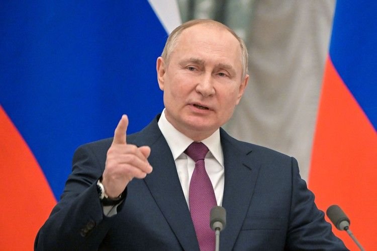 how tall is putin